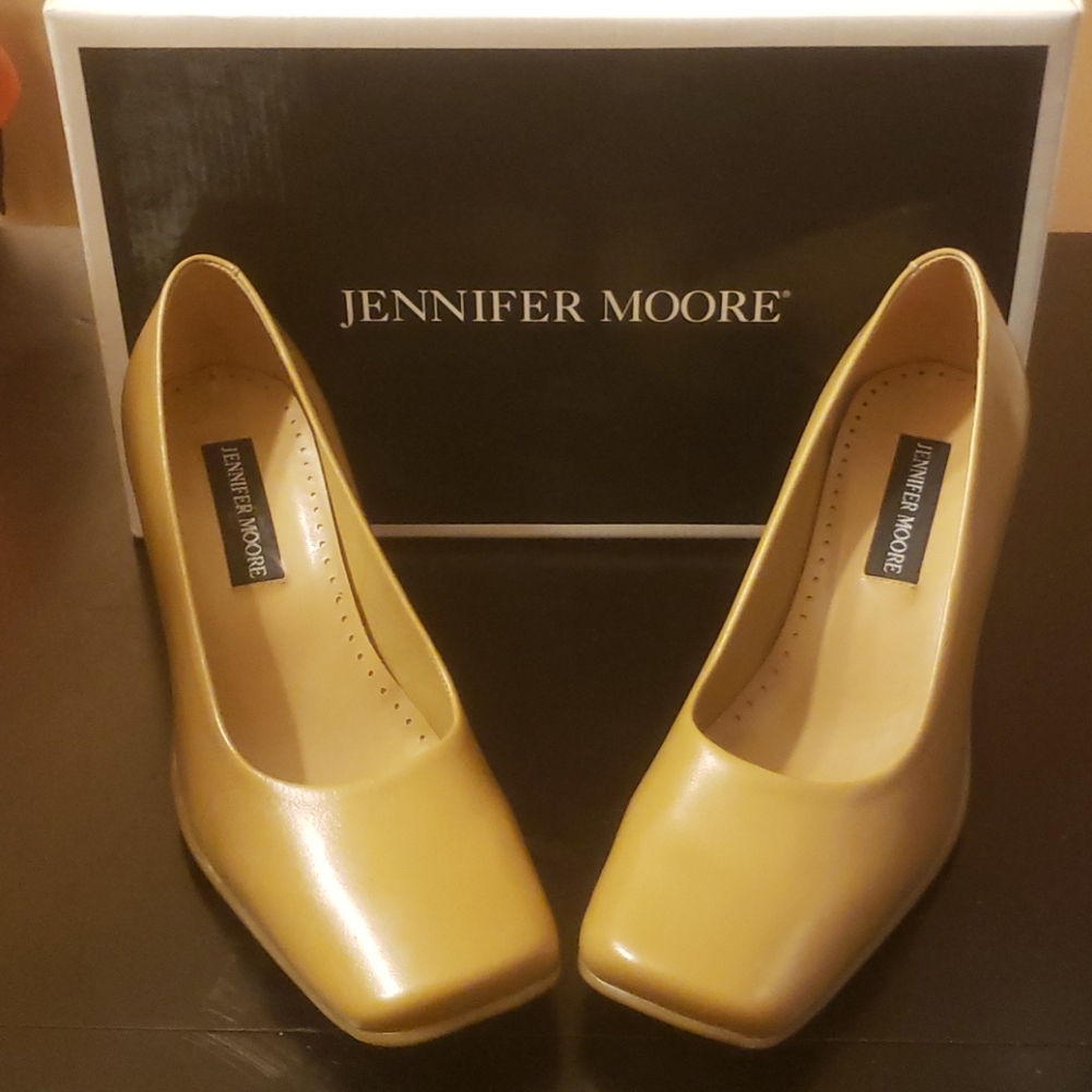 Jennifer Moore dress shoes